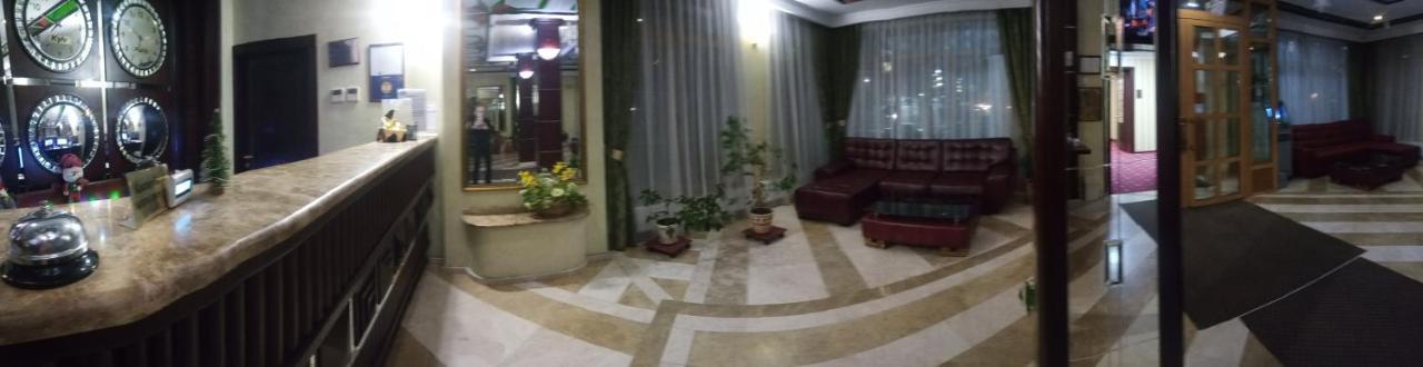 Slava Hotel Zaporizhia Bagian luar foto