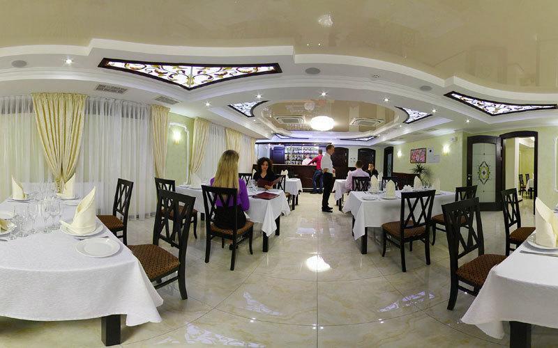 Slava Hotel Zaporizhia Bagian luar foto