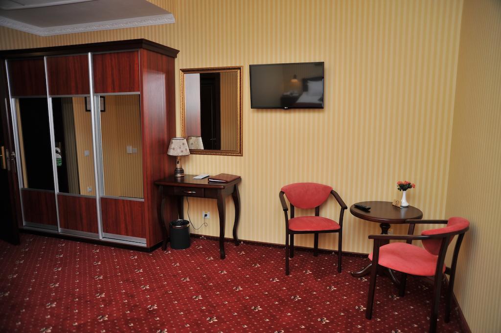 Slava Hotel Zaporizhia Ruang foto