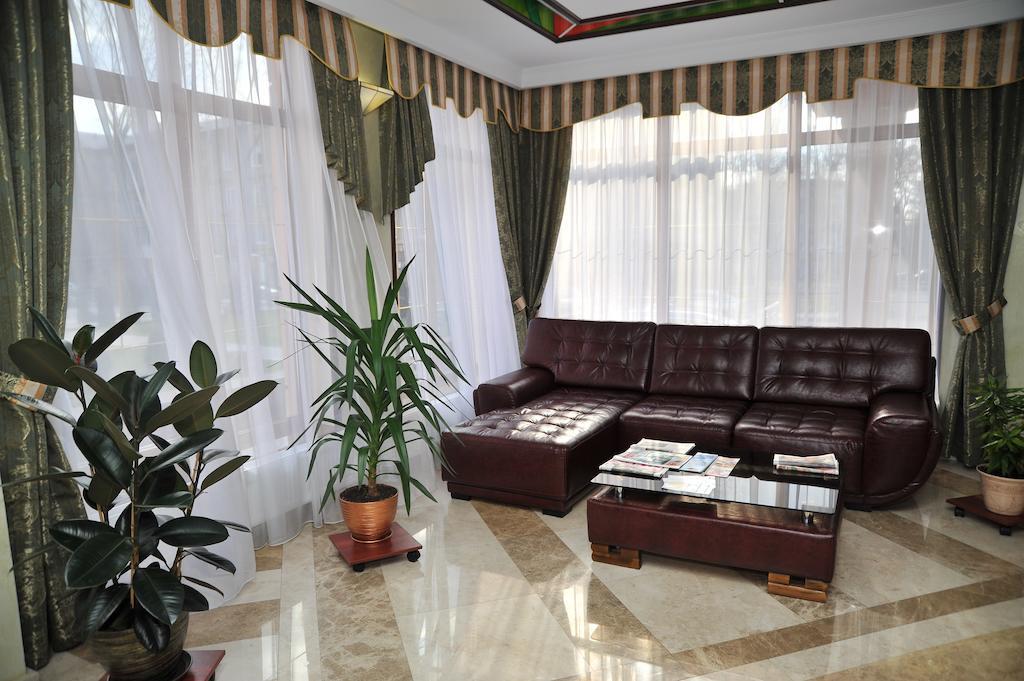 Slava Hotel Zaporizhia Bagian luar foto