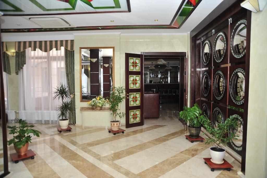Slava Hotel Zaporizhia Bagian luar foto