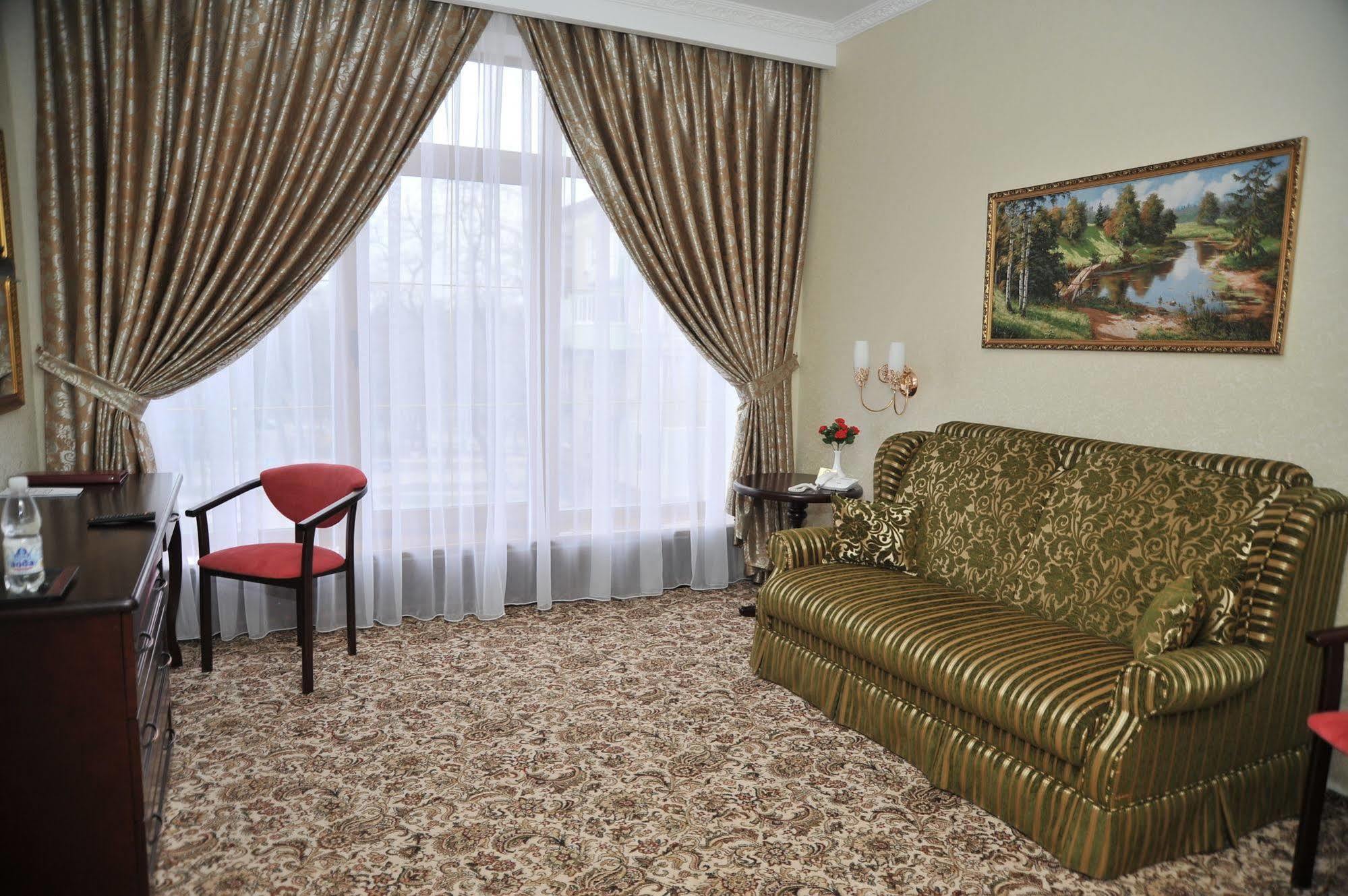 Slava Hotel Zaporizhia Bagian luar foto