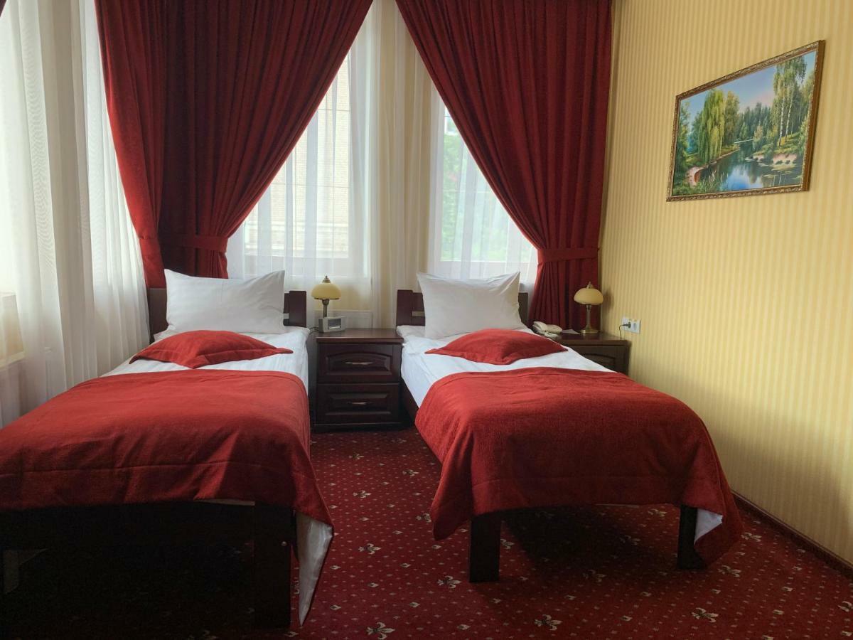 Slava Hotel Zaporizhia Bagian luar foto